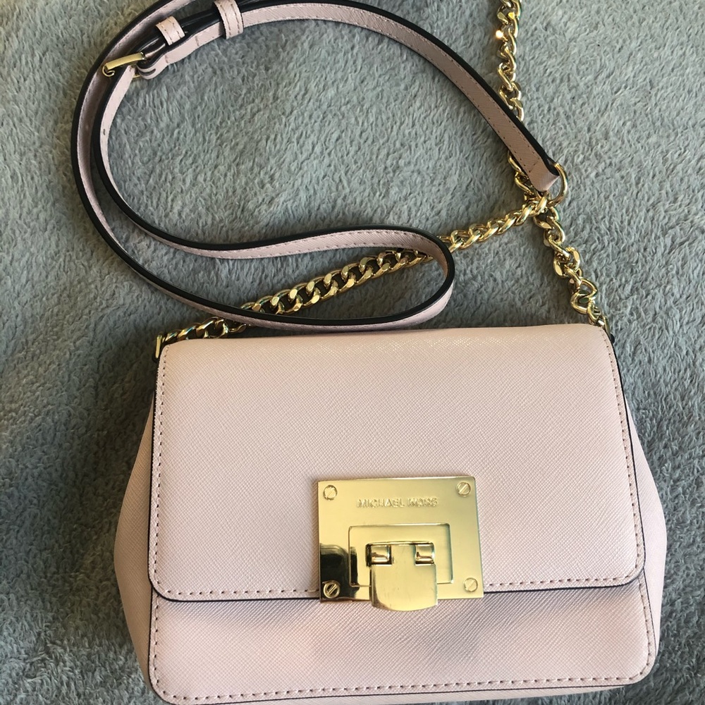 Baby pink crossbody Micheal Kors bag